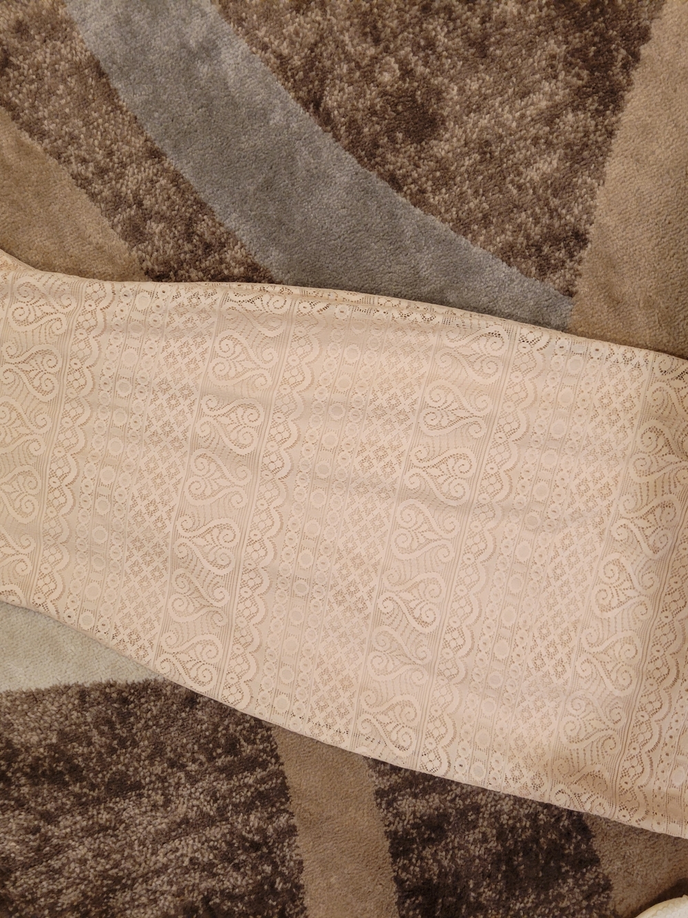Lace-Patterned Cream Pencil Skirt